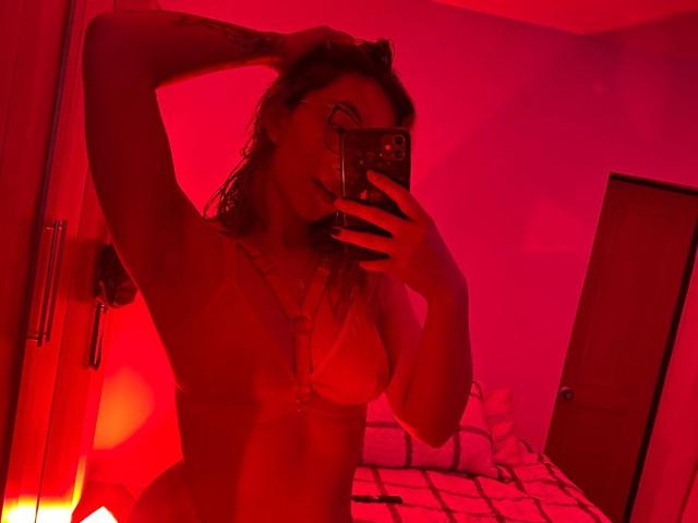 SabrinaaMontana - Live porn &amp; sex cam - 20880742