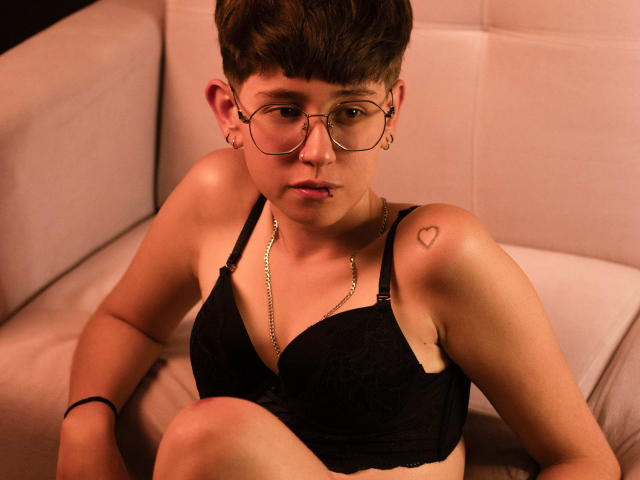 AlexSmiith - Live porn &amp; sex cam - 20890166