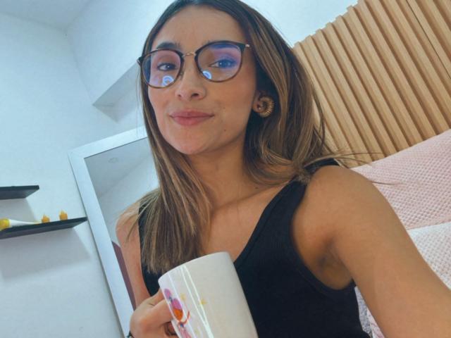 AdharaCooper - Live porno og sexkamera - 20890718