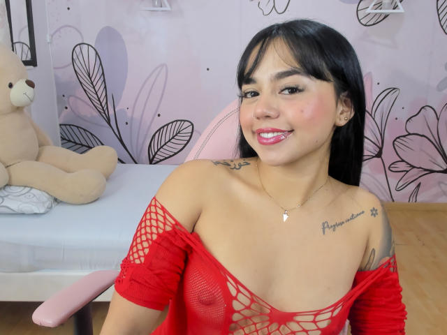 ThaliaCasstro - Live porn &amp; sex cam - 20895770
