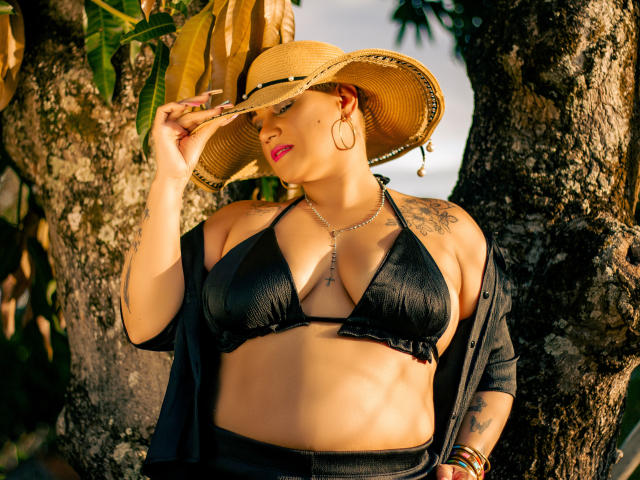 GianellaCox - Live sexe cam - 20900538