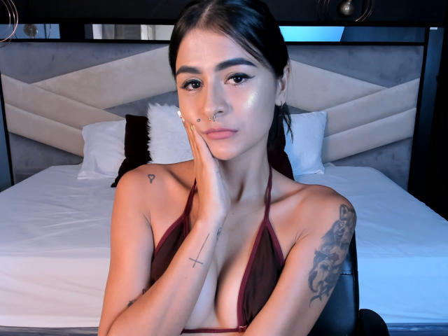 MichelleBenett - Live sex cam - 20907330