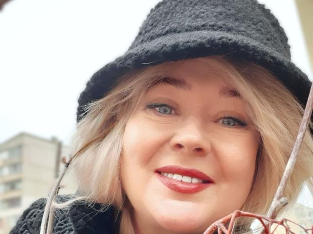 LianaLotv - Live porn &amp; sex cam - 20910218