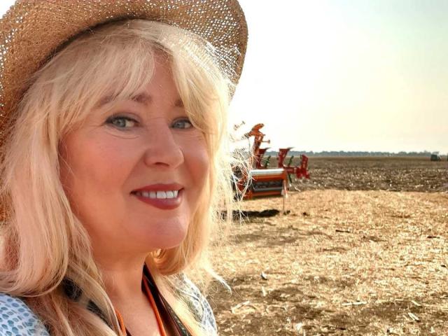 LianaLotv - сексуальная веб-камера в реальном времени - 20910222