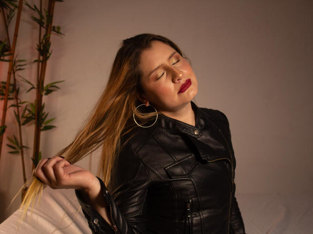 AmandaMattew - Sexe cam en vivo - 20914426