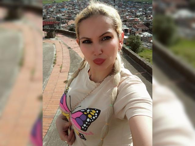 GiuliaAddams - Live porn &amp; sex cam - 20920438