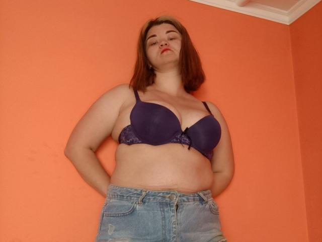 ChellyHill - Live porn &amp; sex cam - 20923966