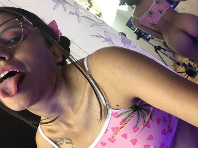 EvieGothel - Live Sex Cam - 20927826