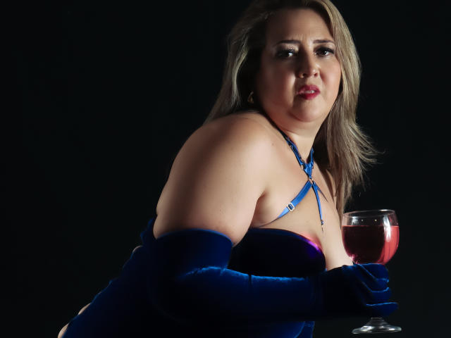 MartinaCaycedo - Live porn &amp; sex cam - 20928846