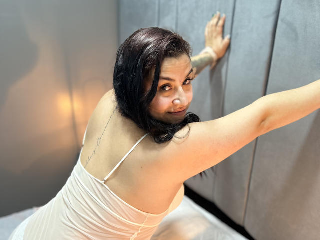 EmillyStones - Camera khiêu dâm &amp; quyến rũ trực tiếp - 20941522