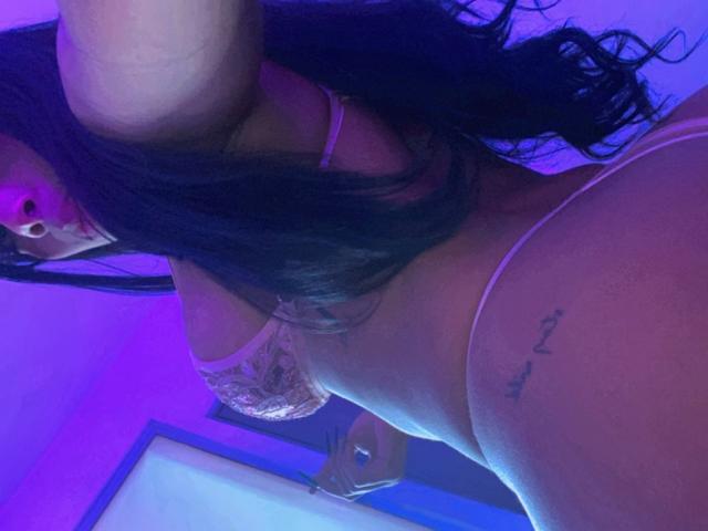 FiorellaBossh - Porno na żywo i seks kamera - 20948014