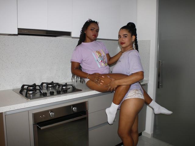CatleyaAndMonica - Live porn &amp; sex cam - 20957062