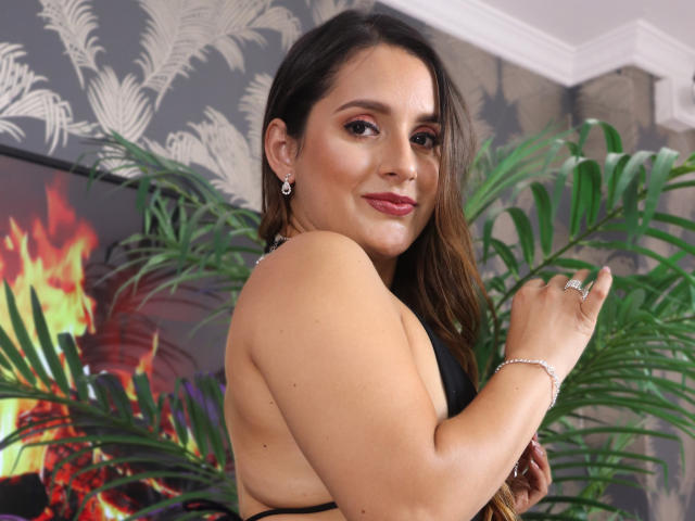 NicoleStoneGB - Sexe cam en vivo - 20957066