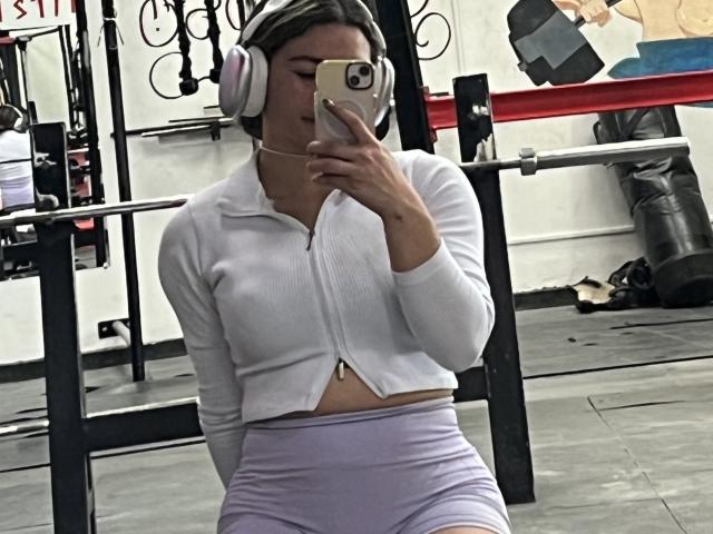 AtheneaRossi - Live sex cam - 20957582