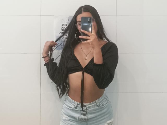 AlahyaDifiori - Live porn &amp; sex cam - 20960902