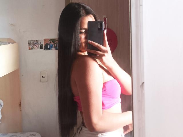 AlahyaDifiori - Live porn &amp; sex cam - 20960910