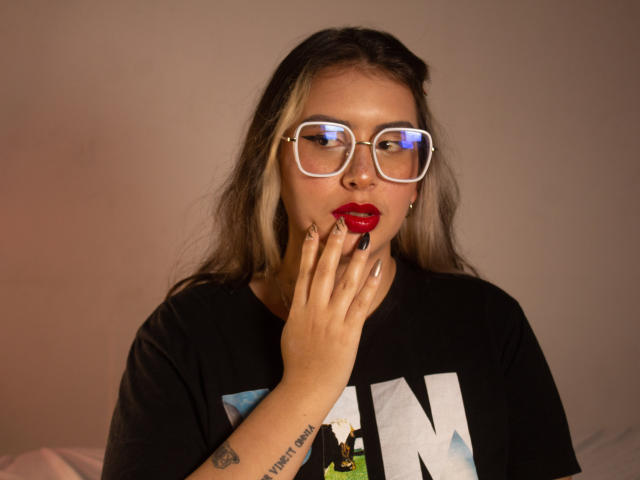 EmmaTaylory - Sexe cam en vivo - 20975694