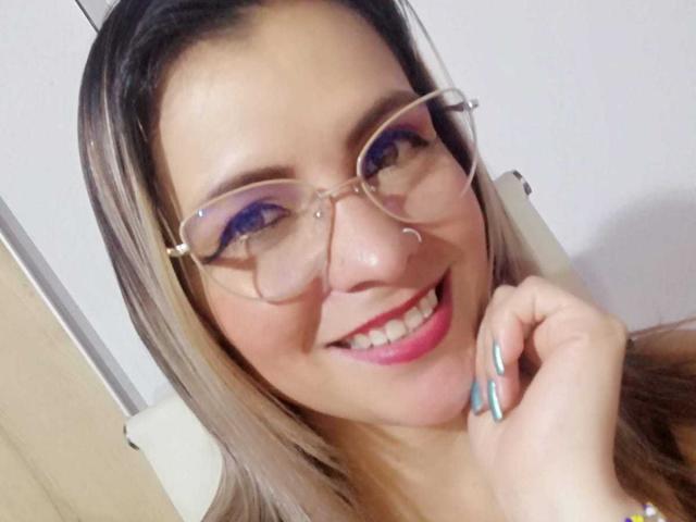 MilenaHott69 - Porno na żywo i seks kamera - 20976970