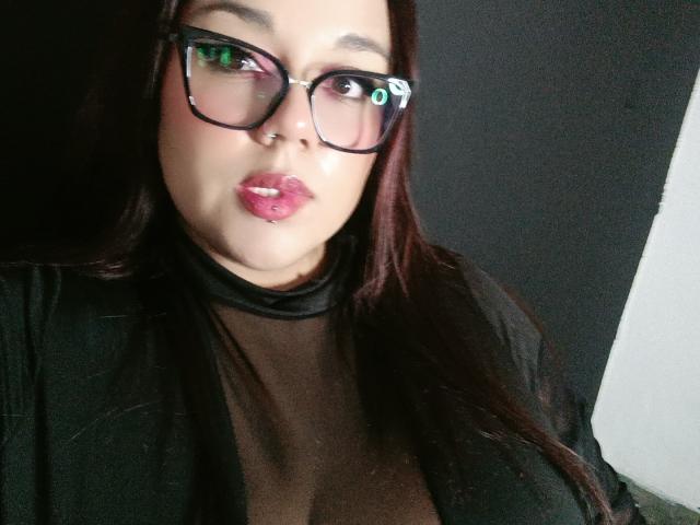 EmilyDom - Live sex cam - 20979626