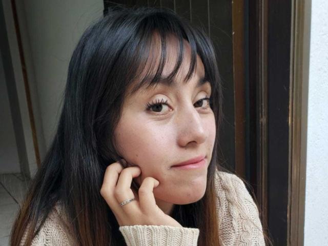 DanaeYellow - Live porn &amp; sex cam - 20980202