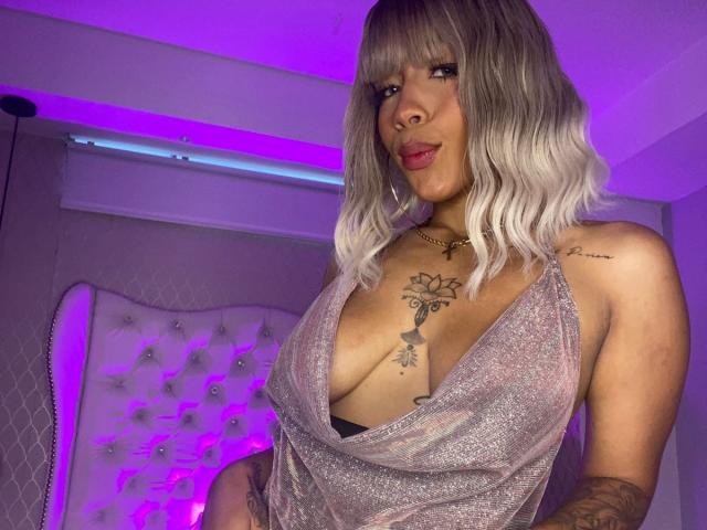 FiorellaBossh - Live porn &amp; sex cam - 20983206