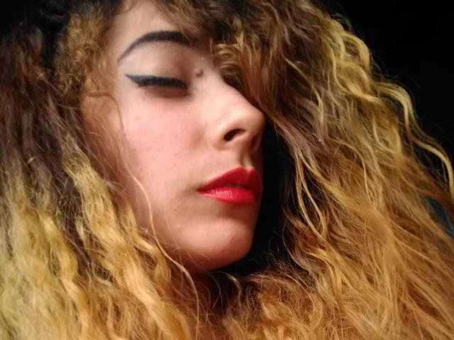 MissaYagamii - Live porn &amp; sex cam - 20987906