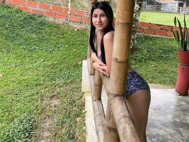 EmaHenderson - Élő pornó és szexkamera - 20992546