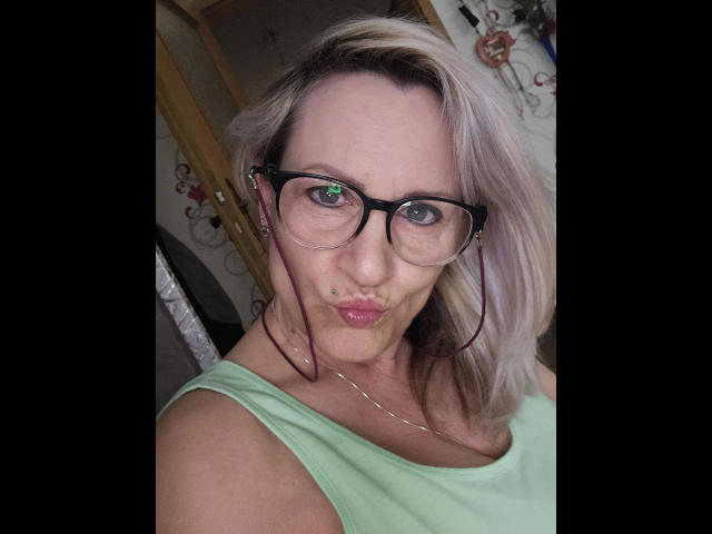 suessenixe52-hot - Live porn &amp; sex cam - 20993098