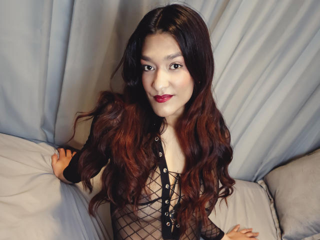 ElyWhitee - Porno na żywo i seks kamera - 20995810