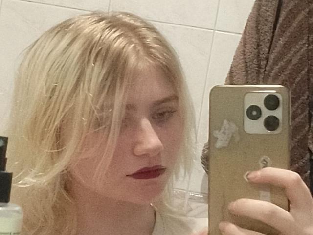 MelVyna - Sexe cam en vivo - 21001006