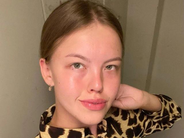 AlexaMiller-hot - Live porn &amp; sex cam - 21001678