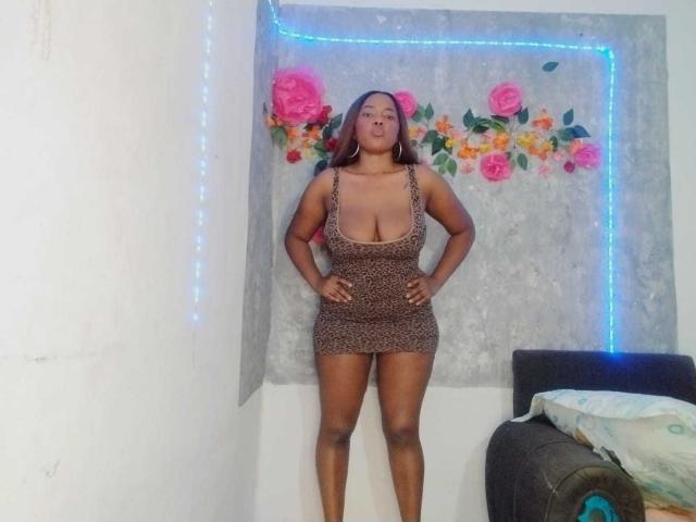 EmiraHot - Live porn &amp; sex cam - 21003490