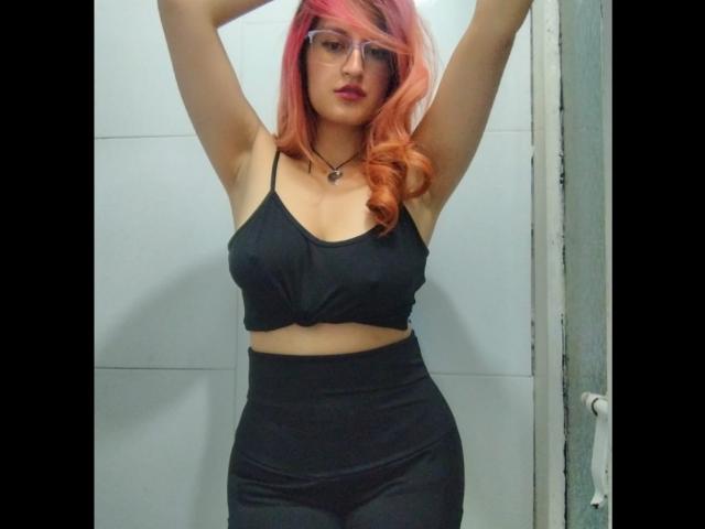 GwenRoux - Sexe cam en vivo - 21004626