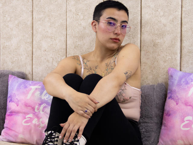 LilCati - Live porn &amp; sex cam - 21005822