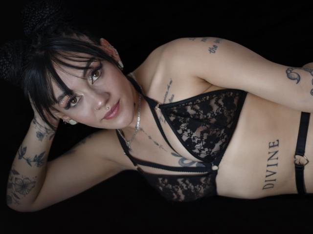 AnniaEvans - Live porn &amp; sex cam - 21006714