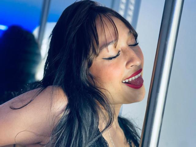 NicolleSexiest - Live porn &amp; sex cam - 21007666