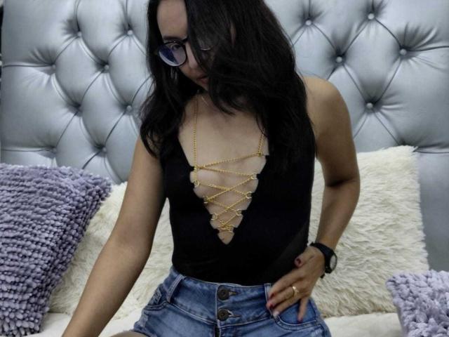 HannaSophiaX - Live porn &amp; sex cam - 21011370