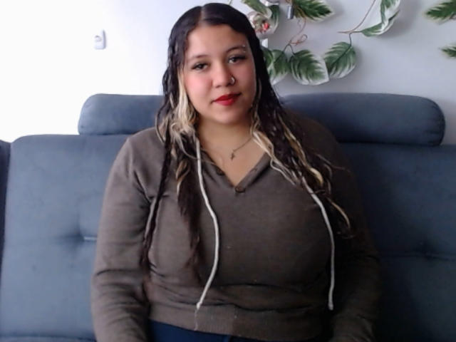 KrisGarner - Live porn &amp; sex cam - 21011898