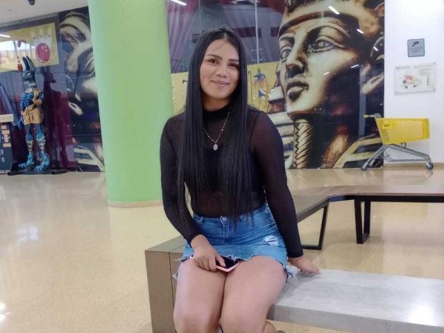 AlahyaDifiori - сексуальная веб-камера в реальном времени - 21012146