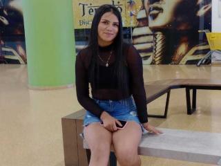 AlahyaDifiori - Camera khiêu dâm &amp; quyến rũ trực tiếp - 21012150