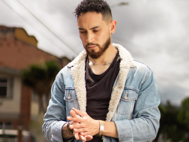 MassimoVicenzzo - Live porn &amp; sex cam - 21017502