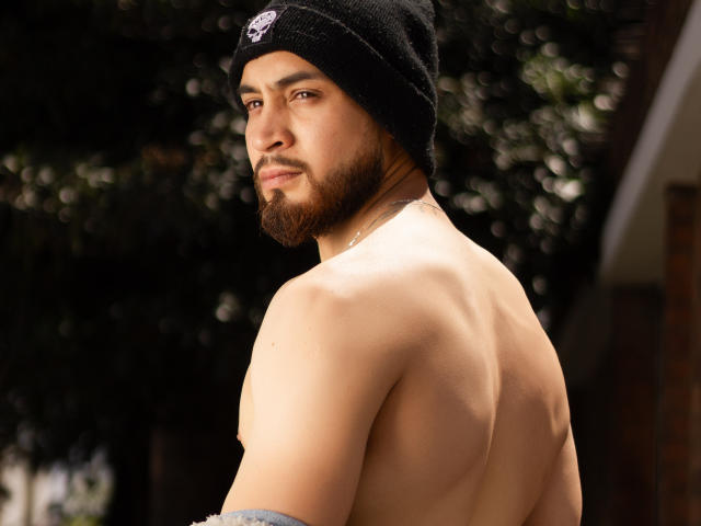 MassimoVicenzzo - Camera khiêu dâm &amp; quyến rũ trực tiếp - 21017526