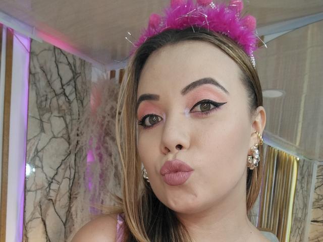 ZoeTobon - Live porn &amp; sex cam - 21021350