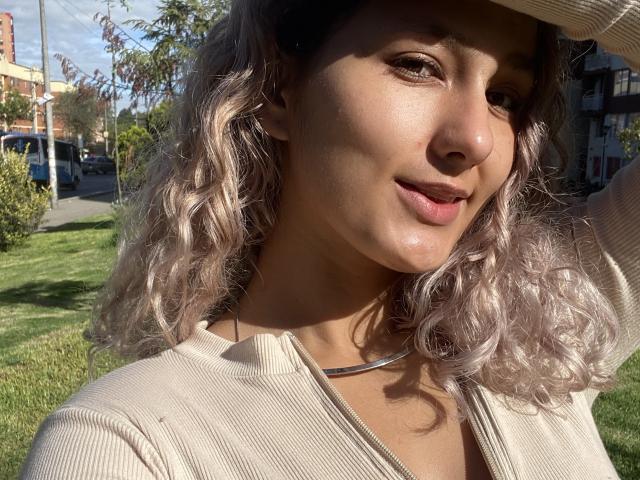 FloraSaenz - Live porn &amp; sex cam - 21025202