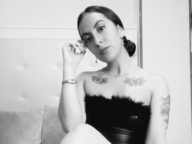 SarahLuna - Live porn &amp; sex cam - 21029378