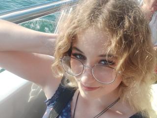 AlexandraKrug - Live porn &amp; sex cam - 21031542