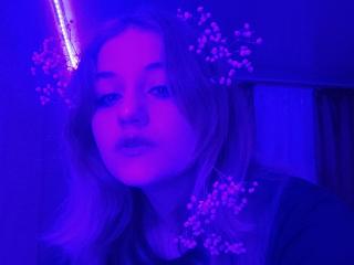 AlexandraKrug - Live porn &amp; sex cam - 21031550