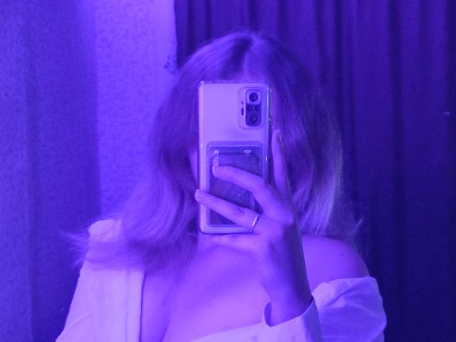AlexandraKrug - Live porn &amp; sex cam - 21031554