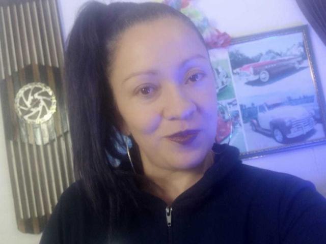 CharloteEzra - Live sex cam - 21034430