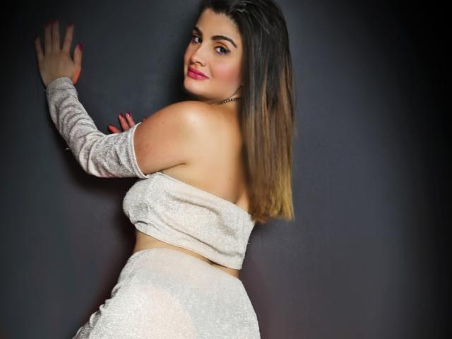 LiaCoral - Live porn &amp; sex cam - 21038670